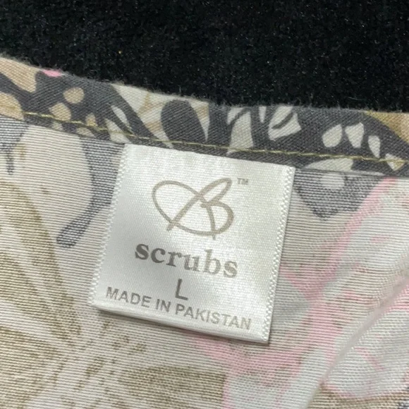 Women - Picture 7 of 7